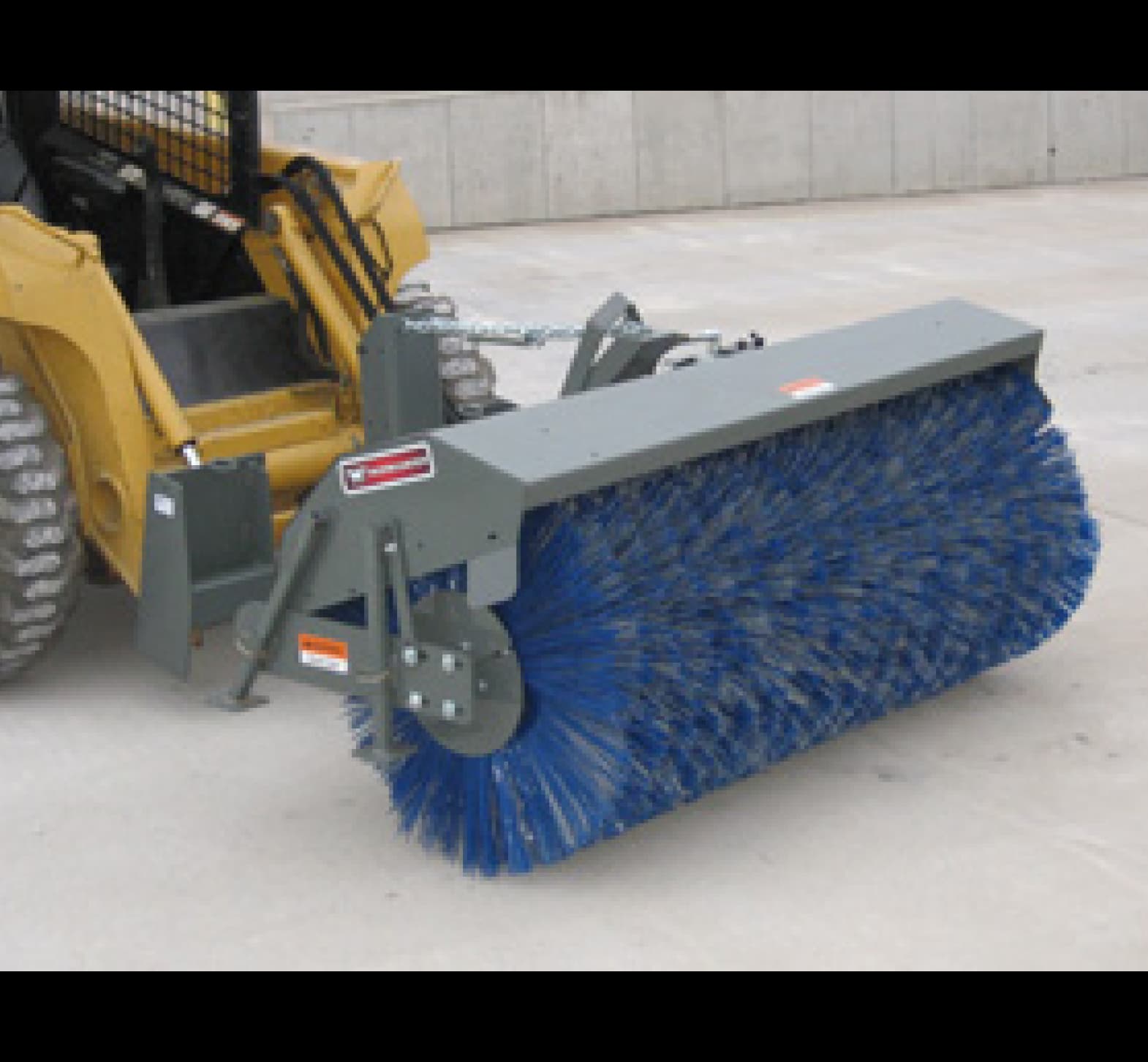 Worksaver Rotary Broom 5' Wide - SSMB-325P | MFVCanada.com