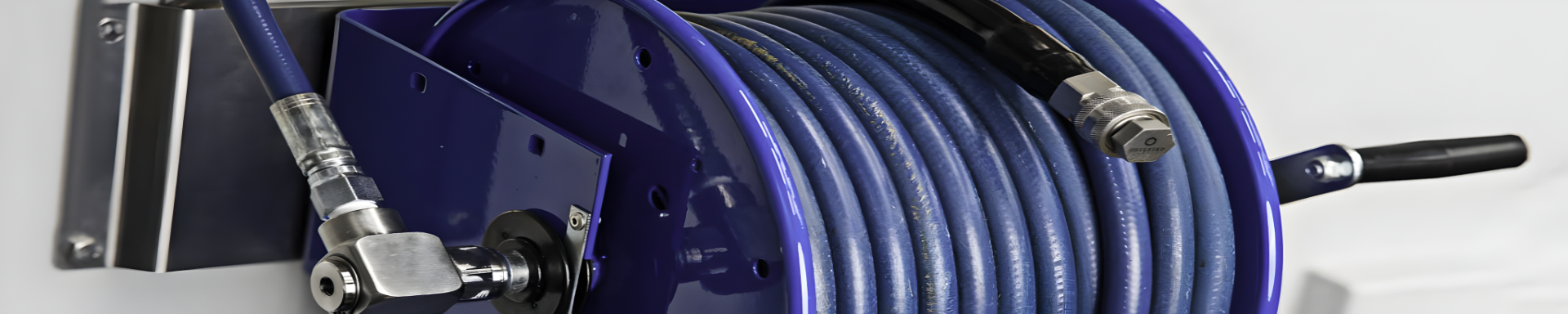 Pump Hose Reels | MFVCanada.com | Munro Industries mfv-100303080415
