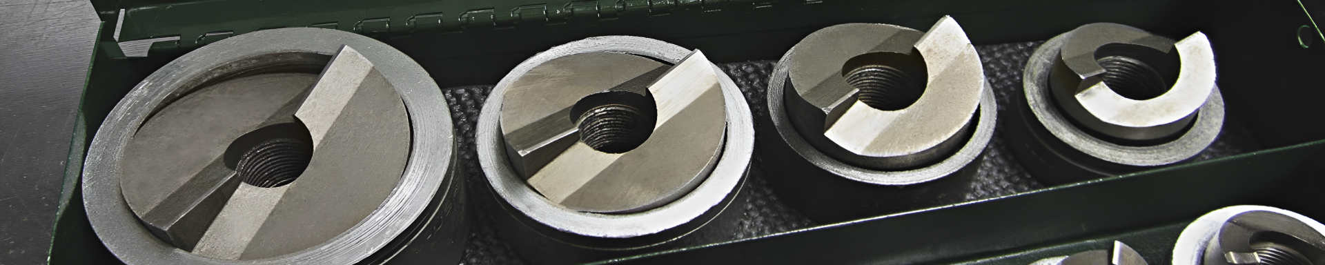 Stud-Driven Hole Punches | MFVCanada.com | Munro Industries mfv-100303051815